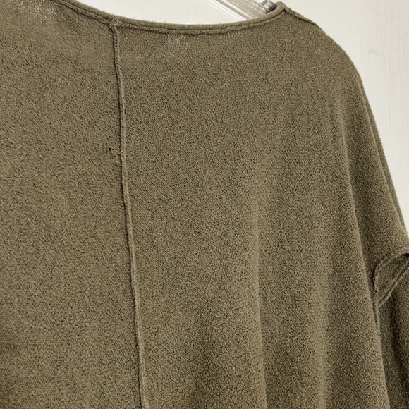 Sparrow Anthro Olive Green woven a line essential basic 3/4 sleeve top medium - Picture 6 of 10